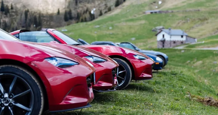 Mazda MX-5 Back to Drive: raduno diffuso che celebra il ritorno alla normalità