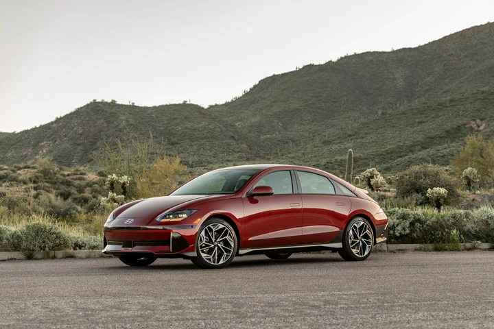Hyundai domina gli U.S. News & Word Report Best Hybrid and Electric Car Awards