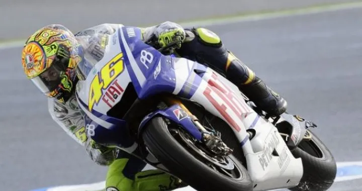 MotoGP a Valencia: Lorenzo, "Vincere a casa sarebbe un sogno". Rossi, "Emozionato per l'addio alla Yamaha"