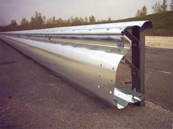 Caro Babbo Natale, quest'anno vorrei un guard-rail