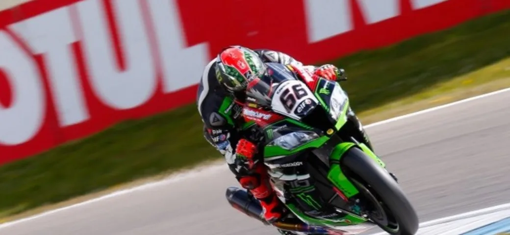 WSBK Assen: Sykes e Rea subito sugli scudi