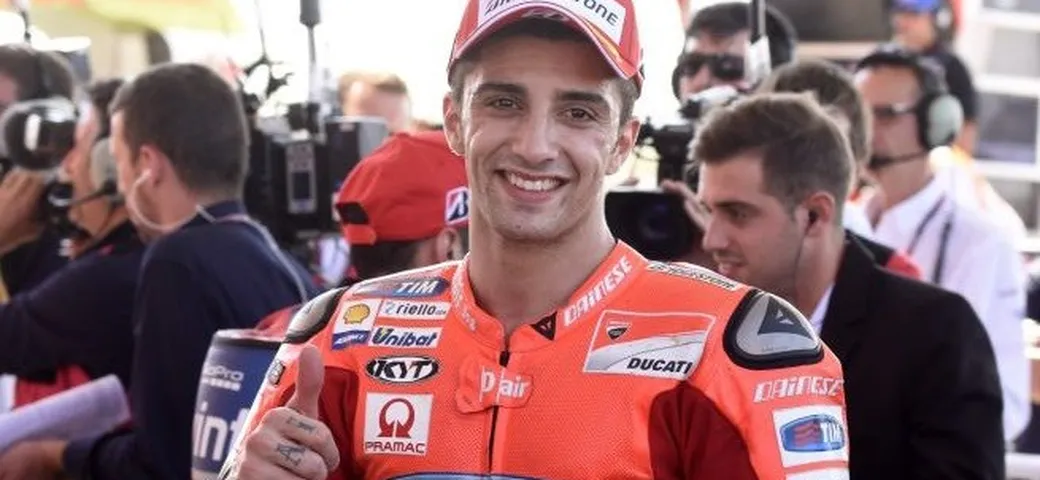 Iannone sprona la Ducati: 