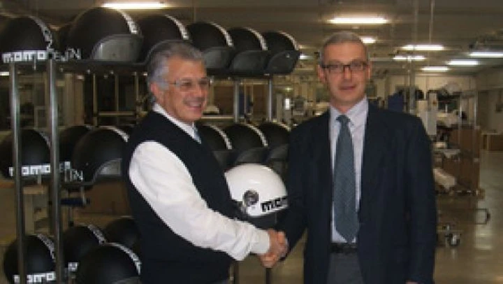 I caschi MOMODESIGN saranno distribuiti in Italia da BER Racing