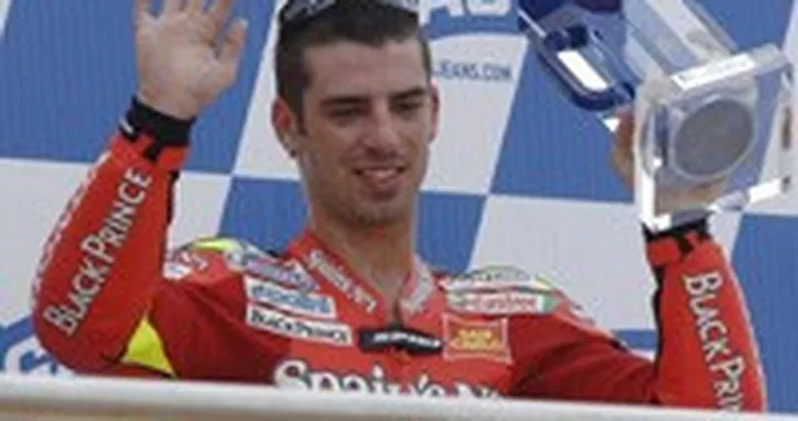 Frecciatine a distanza tra Melandri e Pedrosa