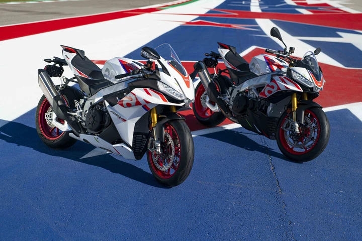 Aprilia RSV4 Factory e Tuono V4 Factory Speed White