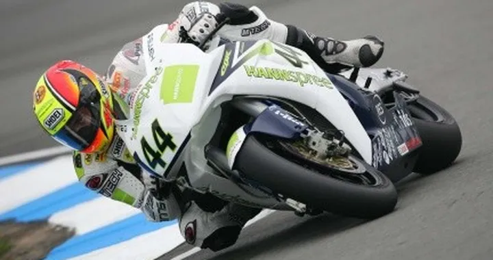 SBK: QP2, sotto la pioggia spunta Rolfo