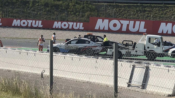 MotoGP Barcellona, incidente alla BMW M5 Safety Car
