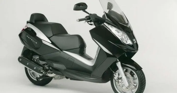 Nuovi Peugeot Satelis 400 e 500