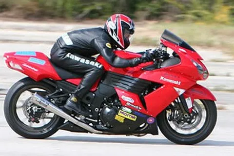 Check Out Kawasaki Ninja ZX-14R Colors | Oto