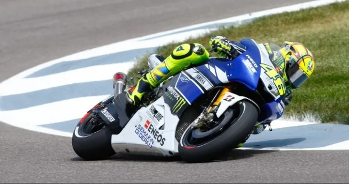 MotoGP: Marquez eroe dei due mondi, Rossi che rimonta!