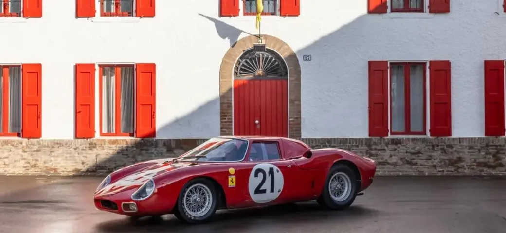 Ferrari 250 LM Scaglietti, la leggenda venduta a una cifra mostruosa