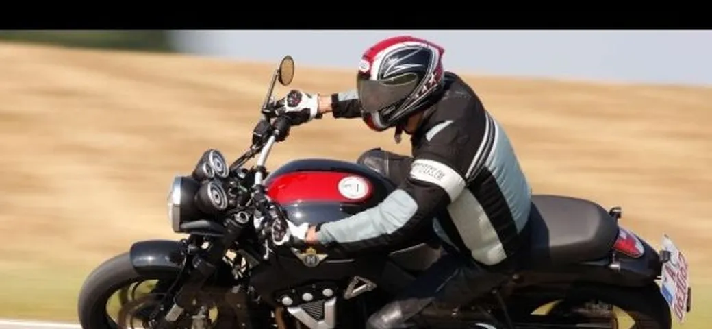 Horex VR6 Roadster testata in Germania /video