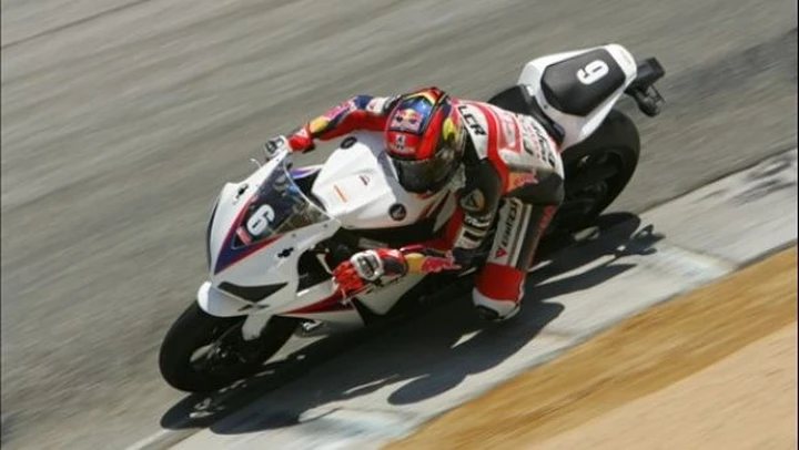 Stefan Bradl si allena sul 