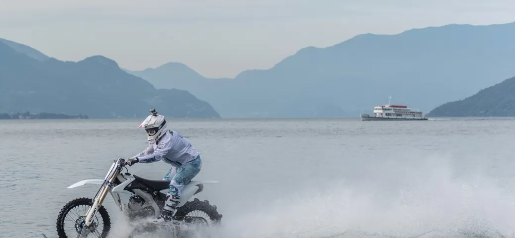 In moto...sul lago di Como? La sfida di Luca Colombo