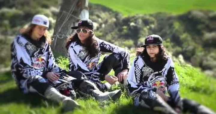 Red Bull Moto Chix 2011