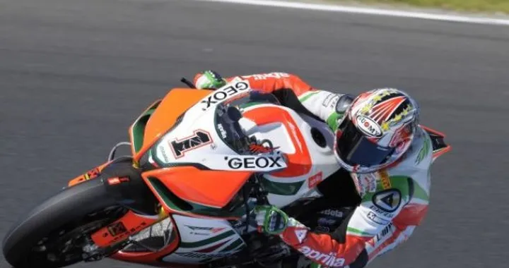 A Phillip Island Max Biaggi partirà dalla 1a fila: soli 13 millesimi lo hanno separato dalla prima Superpole stagionale