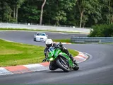Nürburgring: stop alle moto nel tempio della velocità, la decisione che fa discutere