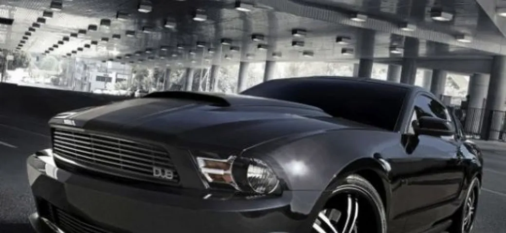 Ford Mustang DUB Edition: allestimento speciale su base Mustang V6