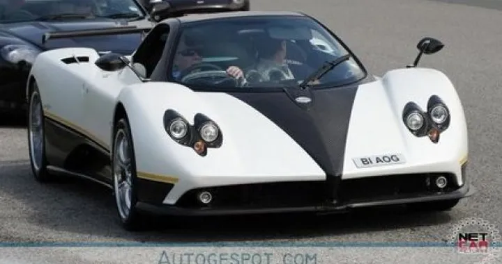 Pagani Zonda PS: un esemplare unico per un incontentabile cliente inglese