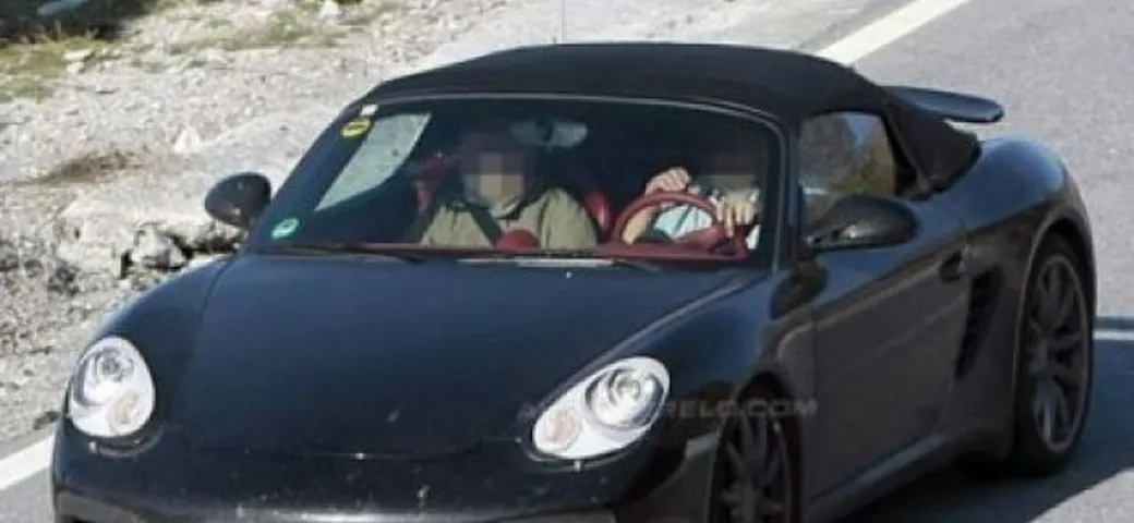 Porsche Boxster: nuove foto spia della variante Speedster