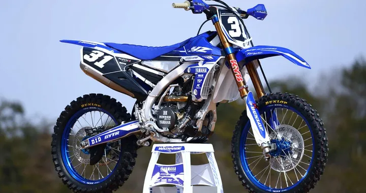 Yamaha Factory svela la YZ450FM 2018