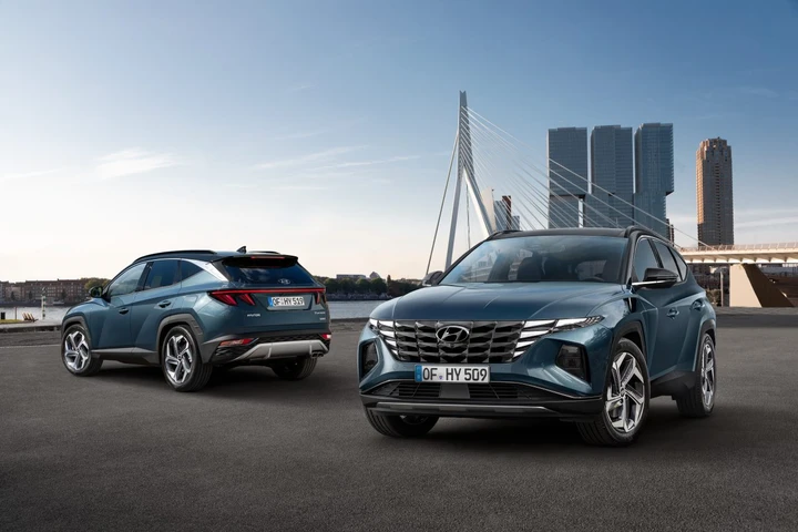 Hyundai Tucson 2021: motori ibridi, allestimenti, prezzi