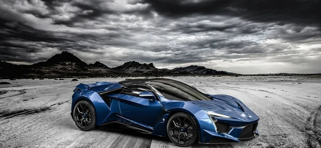W Motors Fenyr SuperSport