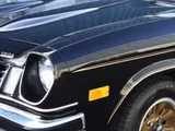 Un'auto che ha bloccato il tempo, sembra ferma al '75: appena 4600 km