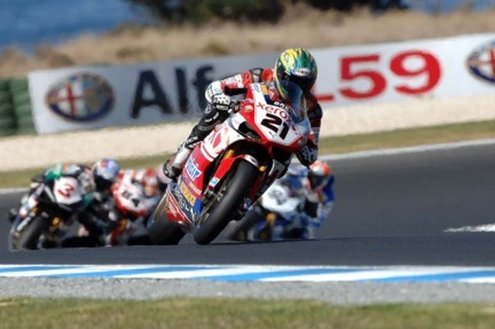 Re Bayliss tenta la fuga, gli altri inseguono