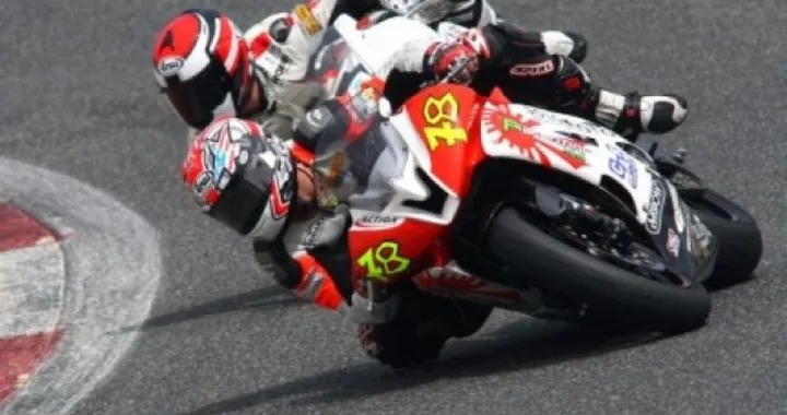 STK: Il team Pro Action si sdoppia ed affida una Yamaha R6 a Dino Lombardi