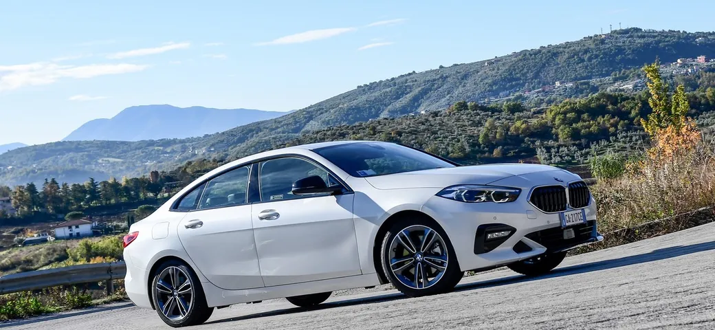 BMW 218i Gran Coupé: la prova su strada