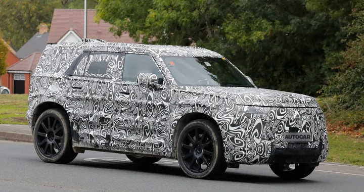 Land Rover svela il Baby Defender: SUV elettrico compatto per il 2027
