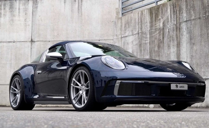 Porsche 911 Targa: da Ares Design un esemplare unico