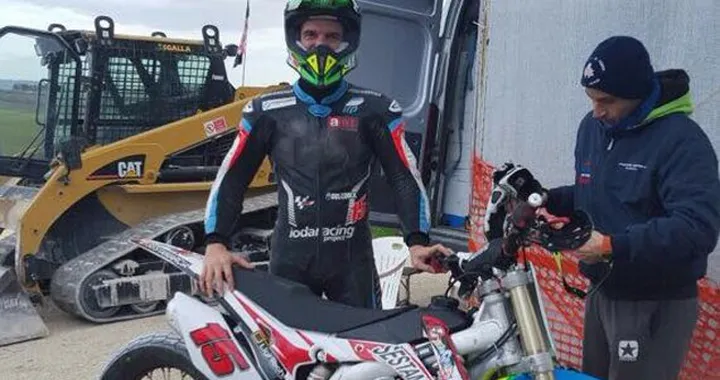 Alex De Angelis in pista al Ranch di Rossi
