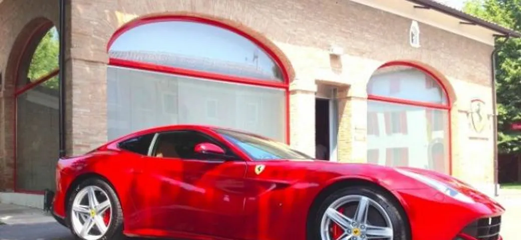 Ferrari F12 Berlinetta: presentazione a Fiorano