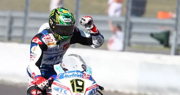 BMW Motorrad conferma Chaz Davies per la stagione 2013