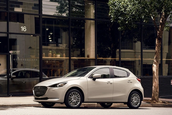 Mazda 2 2022: prezzi, allestimenti, motori, uscita