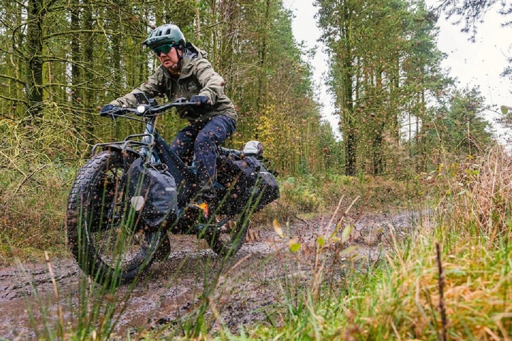 Tern lancia la nuova e-Bike Adventure Orox con 322 km di autonomia