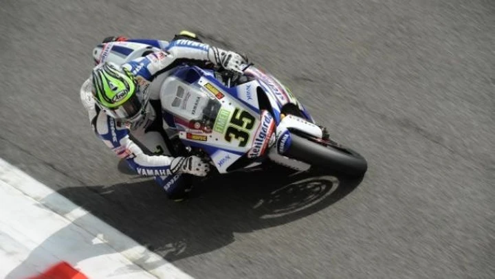 WSBK a Kyalami: Yamaha Sterilgarda conquista la Superpole, Cal Crutchlow precede James Toseland e Carlos Checa