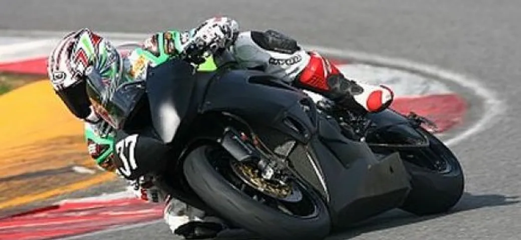 WSS, test Kawasaki: Lascorz, 