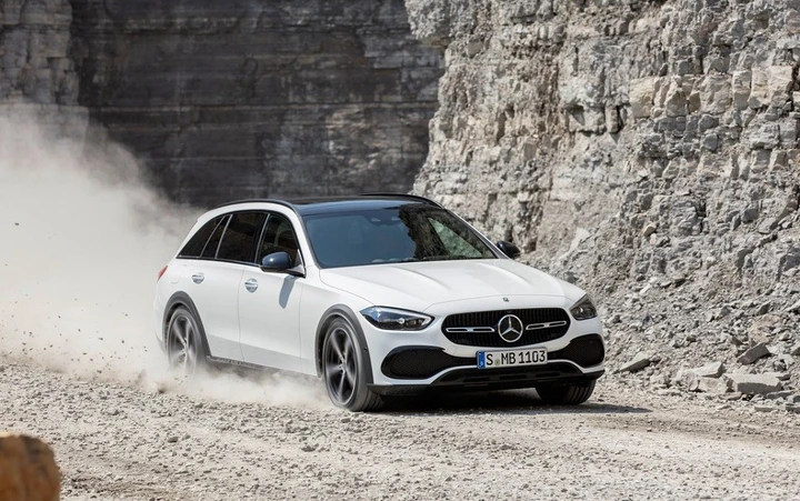 Mercedes Classe C All-Terrain: caratteristiche ed equipaggiamenti