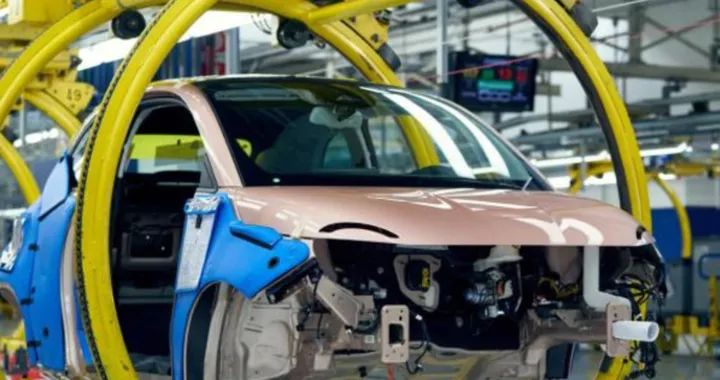 Mirafiori si ferma per preparare le linee della nuova Fiat 500 Ibrida
