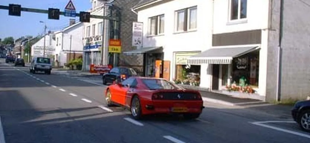 Esclusività all'ennesima potenza: possedere uno dei prototipi della Ferrari Enzo