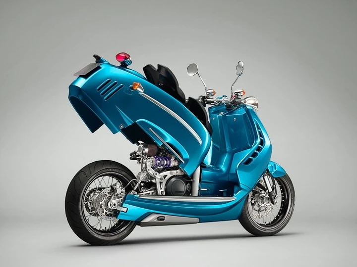 PiperMoto J Series: quando le apparenze ingannano
