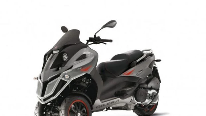 Eicma 2010: Gilera Runner Black Soul e Fuoco 2011