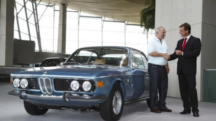 BMW: il Classic Center completa il restauro di una 3.0 CSi