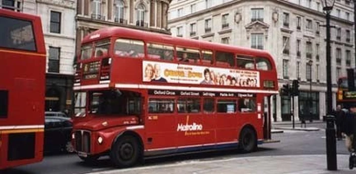 Il primo bus a due piani ibrido per le strade di Londra