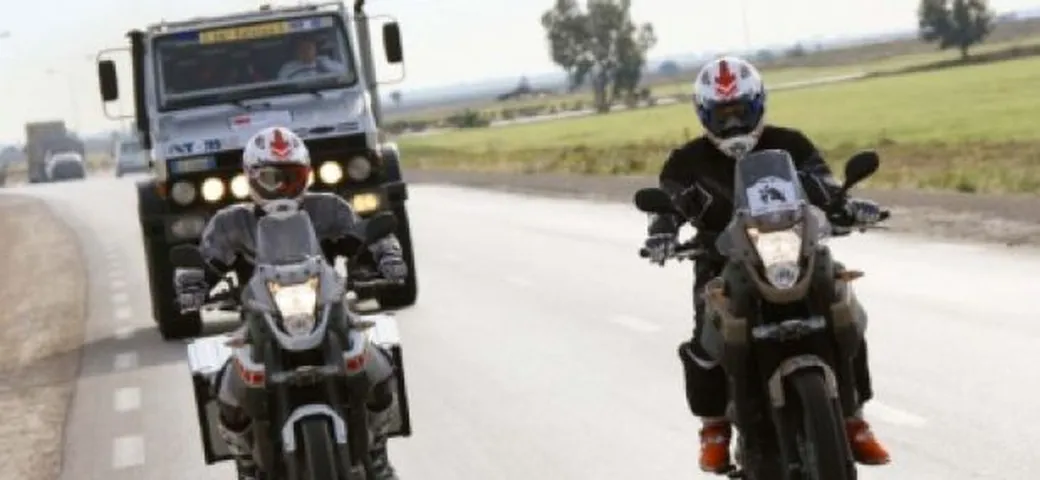 Test Yamaha XT660Z Ténéré e BMW F 800 GS, la piccola monocilindrica Yamaha sfida la potente bicilindrica BMW