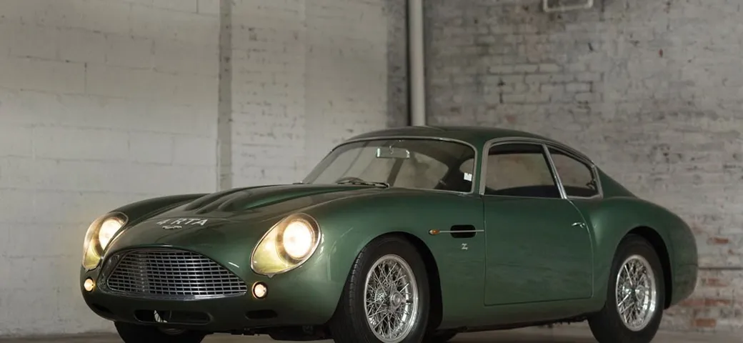Aston Martin DB4 Zagato: all'asta un rarissimo esemplare
