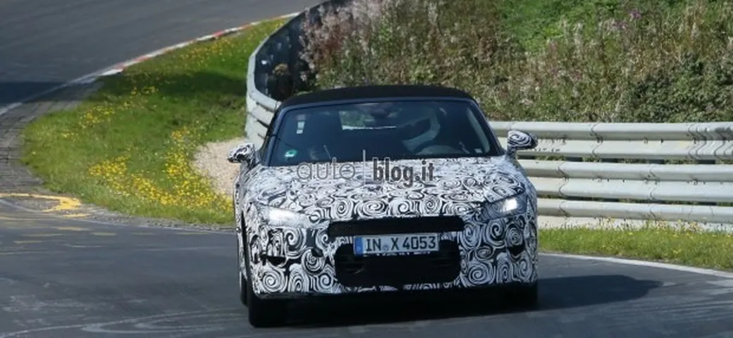 Il Nurburgring ospita i primi test dell'Audi TT Roadster